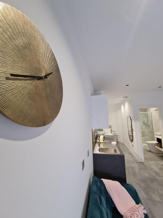 Loftinmalaga Aparthotel Екстериор снимка