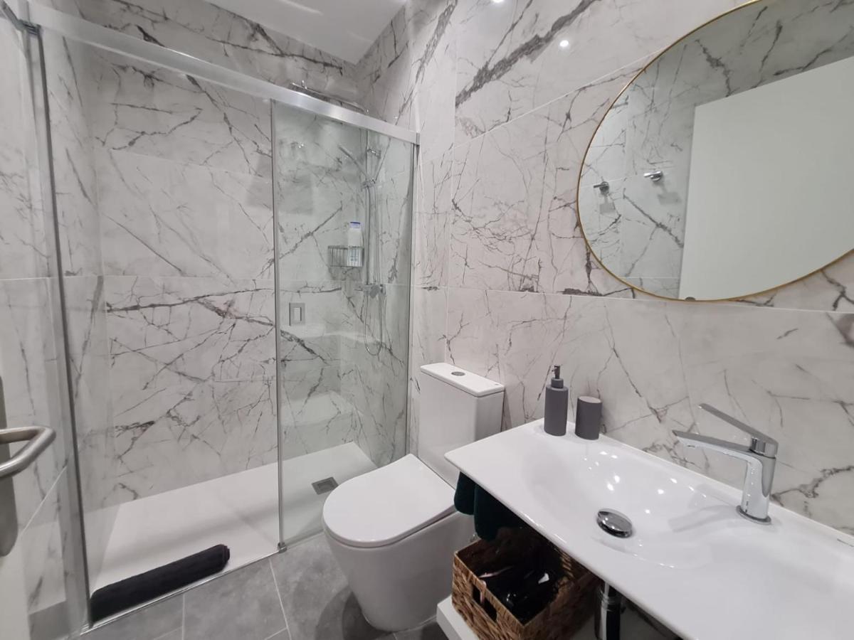 Loftinmalaga Aparthotel Екстериор снимка