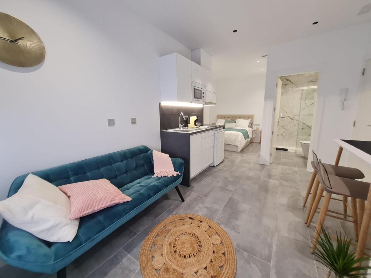Loftinmalaga Aparthotel Екстериор снимка