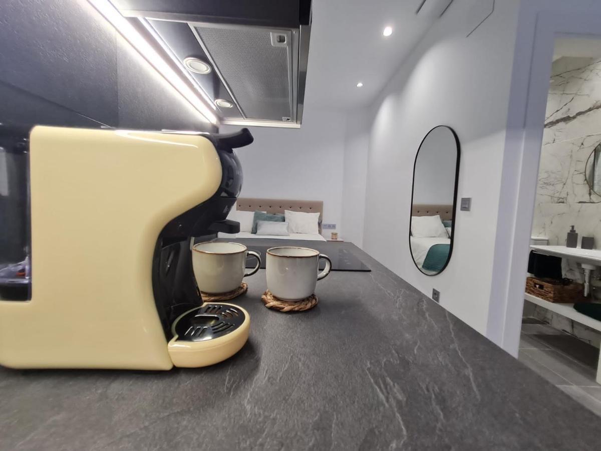 Loftinmalaga Aparthotel Екстериор снимка