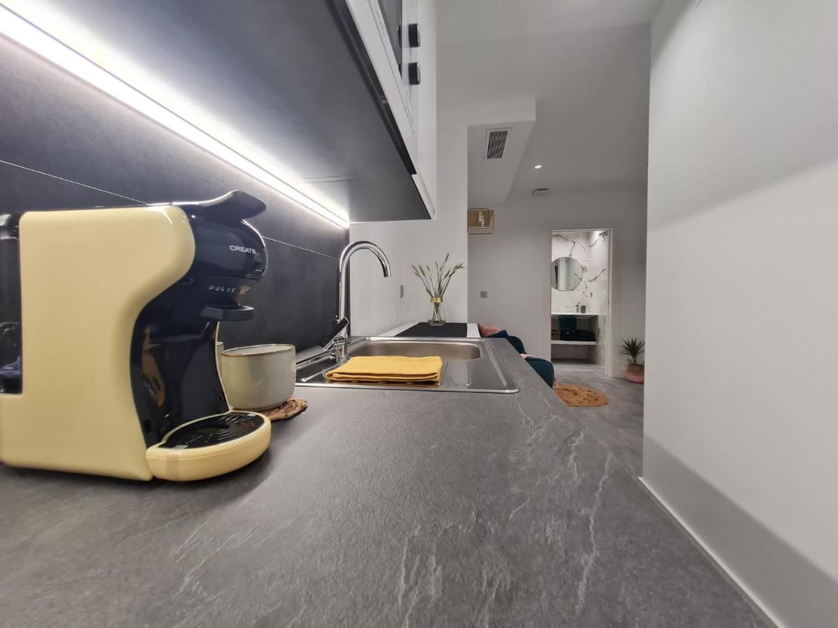 Loftinmalaga Aparthotel Екстериор снимка