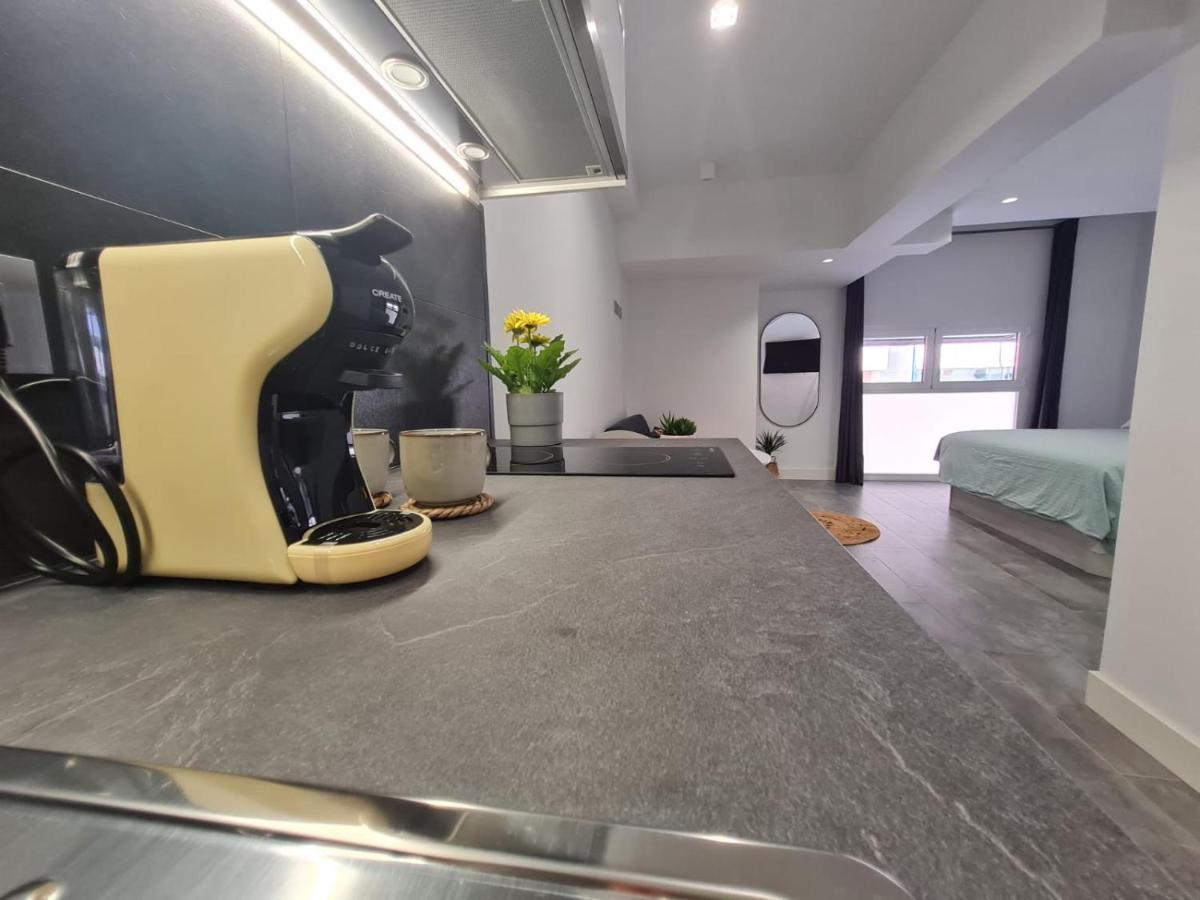 Loftinmalaga Aparthotel Екстериор снимка