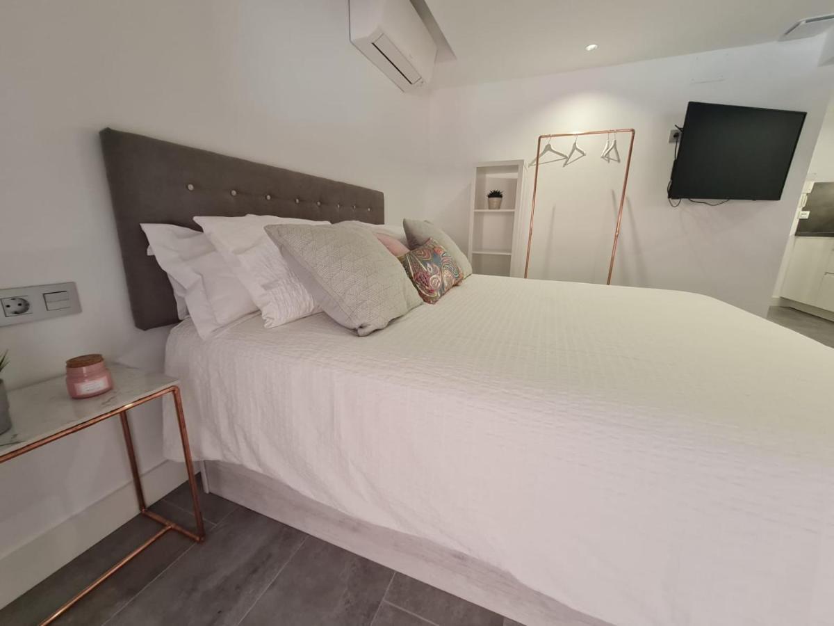 Loftinmalaga Aparthotel Екстериор снимка