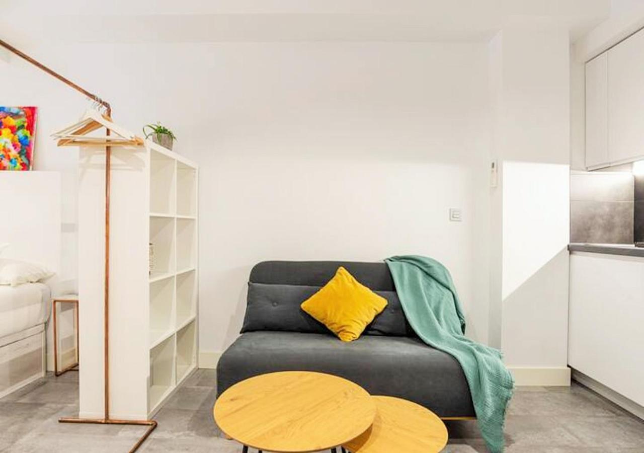 Loftinmalaga Aparthotel Екстериор снимка