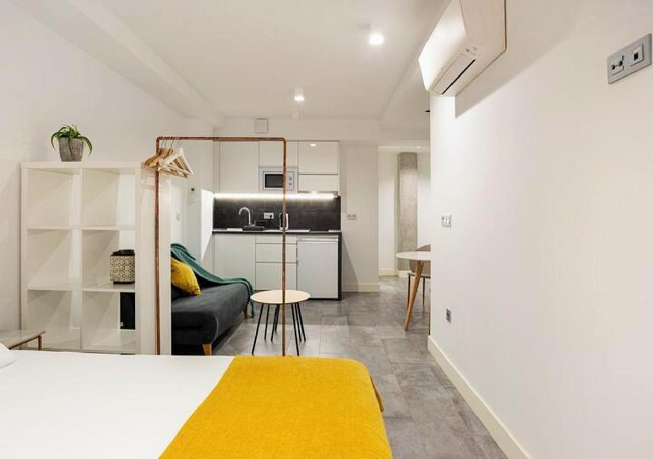 Loftinmalaga Aparthotel Екстериор снимка